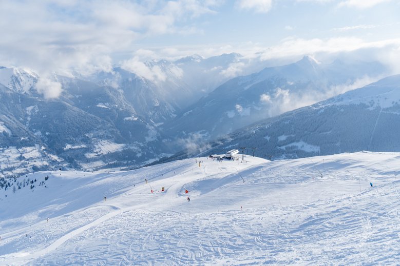 Die Piste H7 auf der Schlossalm zur Kasereben-Bergstation